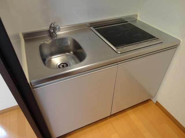 リブリ・ストラダーレのキッチン|別号室の参考写真です。