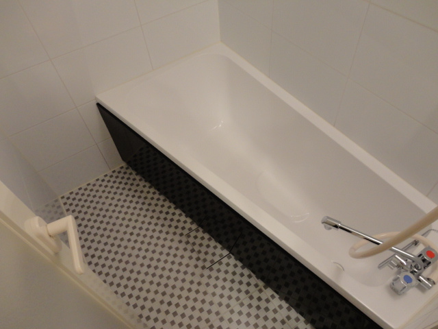 リブリ・ストラダーレの浴室|別号室の参考写真です。