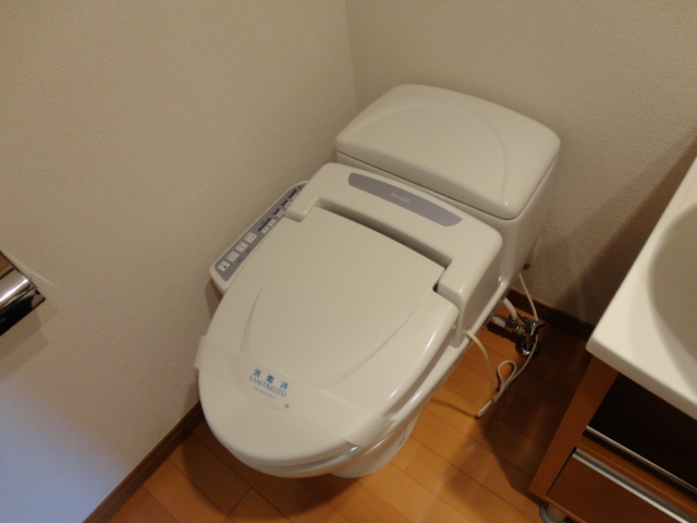 リブリ・ストラダーレのトイレ|別号室の参考写真です。