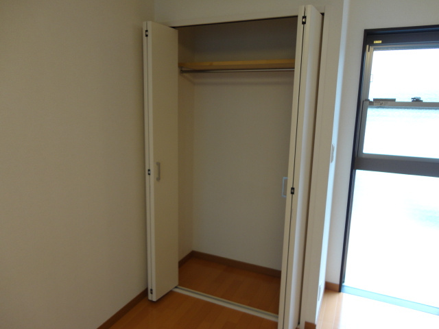 リブリ・ストラダーレの収納|別号室の参考写真です。