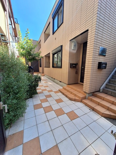 オークホームズのロビー|ゆったりロビー