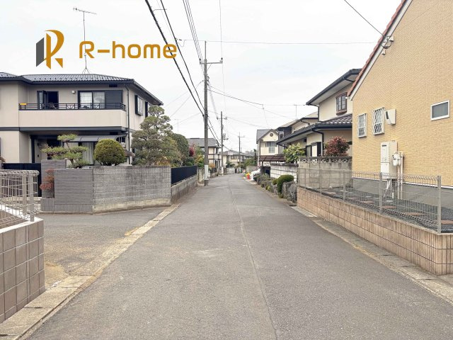 水戸市河和田町4期　新築戸建て　1号棟の前面道路含む現地写真|周辺環境も併せて案内致します♪
閑静な住宅地で笑顔あふれる新生活！
ぜひ現地へお越しください♪