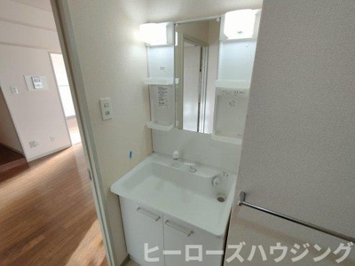 【独立洗面台】 | ファミリーハイツ岡町