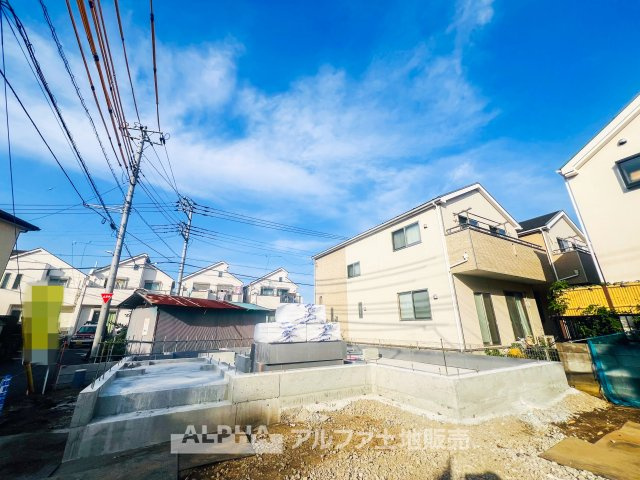 ~日野宮~ Newly built houseの前面道路含む現地写真|【Blue sky】
◆青空に包まれて◆ベランダから望む紺碧の空。外を眺め時を忘れるなんて、ひさしかたぶりだろうか。こんなにも広く美しい情景が我が家にも広がっているなんて。こんな時間を大切にしたい。