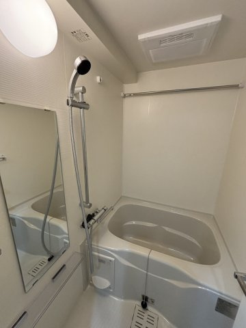 ARCOBALENO MINAMISENJUの浴室