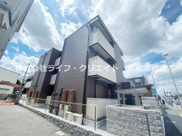 シェーングラース　Dの外観