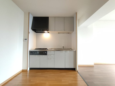 【キッチン】 | 上野坂ハイツ | ※別タイプの室内写真となり、実際のお部屋とは異なります。