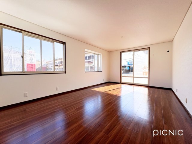 和歌山市園部の居間・リビング