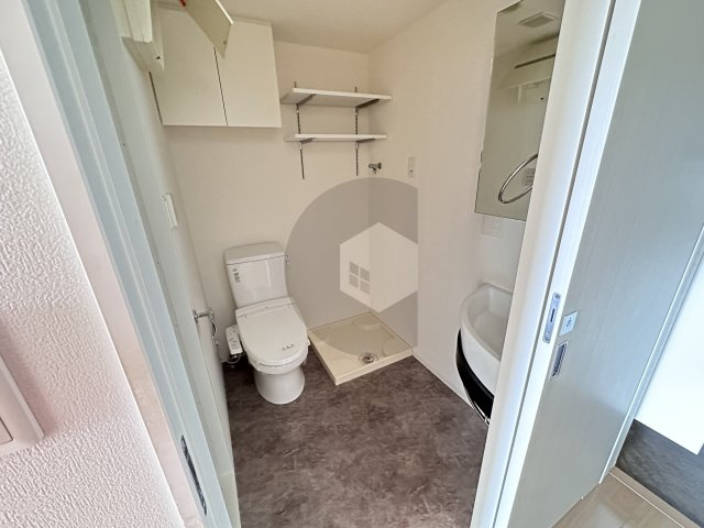 TLRレジデンス高井田の洗面所