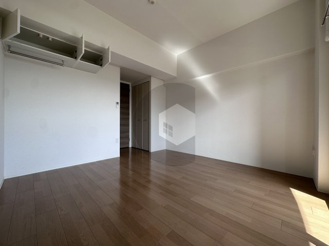 TLRレジデンス高井田の居間・リビング