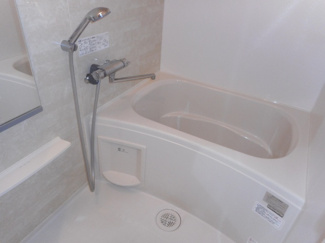 【浴室】 | ＱＵＥＮＴ８１１１． | 別部屋参考写真