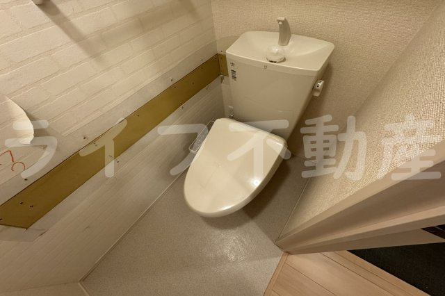 おばつじアイビーコートB棟　仲介手数料無料のトイレ|清潔感のあるトイレです
