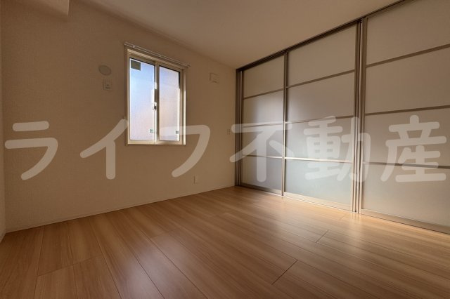 おばつじアイビーコートB棟　仲介手数料無料の洋室|使い勝手のいい洋室です
