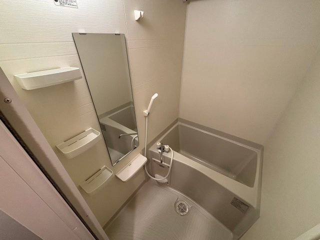 ララプレイス新大阪シエスタの浴室