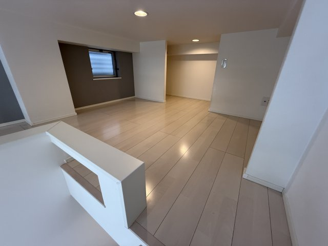 Le Grand Bleu 蛍池の洋室