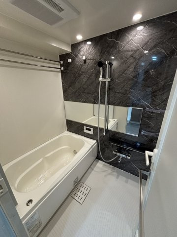 ARCOBALENO MINAMISENJUの浴室