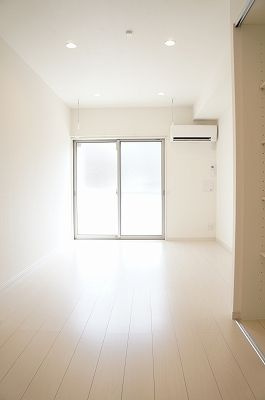 リブリ・ルームス弁天3-Ⅱの居間・リビング