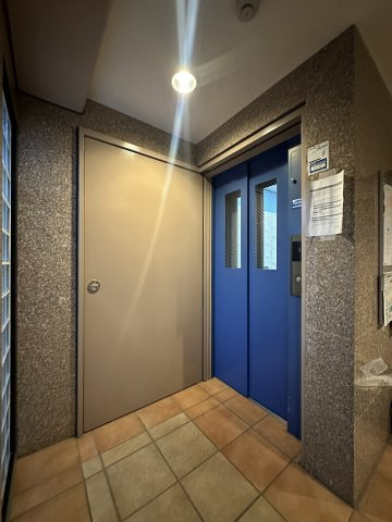 プラネットの周辺