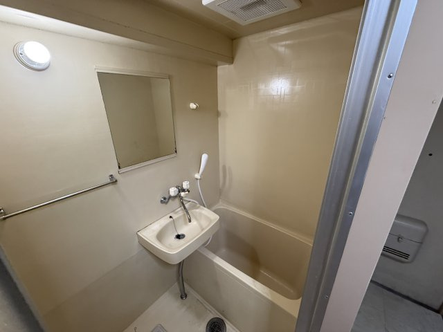 ハイツJUN3号館の浴室