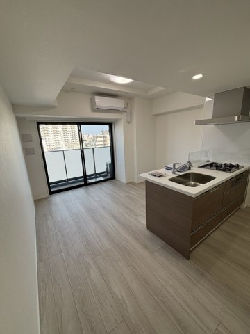 ARCOBALENO MINAMISENJUの居間・リビング