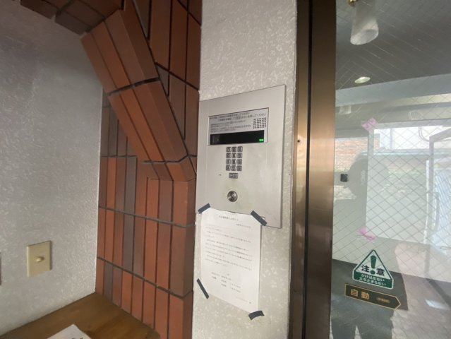 杉並区天沼３丁目の賃貸マンションのエントランス