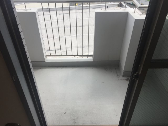ホワイトコートⅡのバルコニー