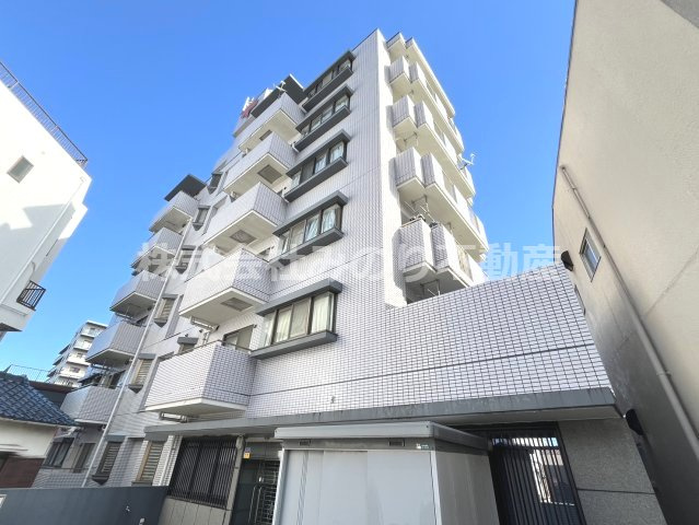 ホワイトコートⅡの外観