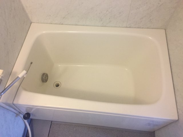 ホワイトコートⅡの浴室