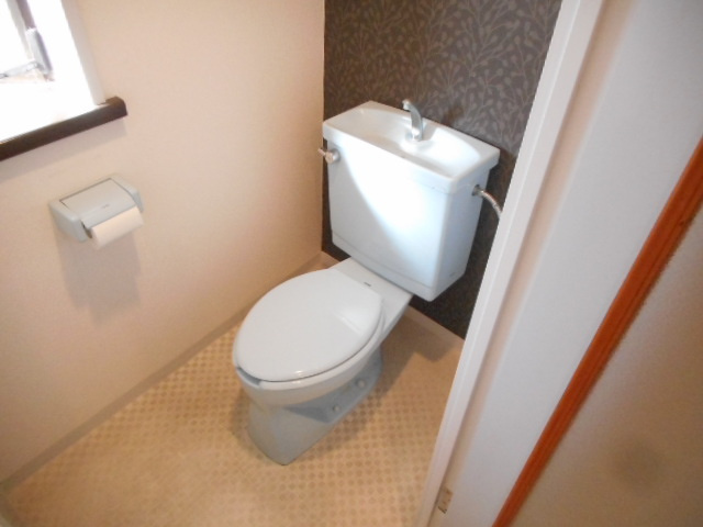 ホワイトコートⅡのトイレ