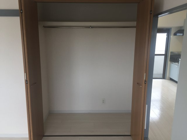 ホワイトコートⅡの収納