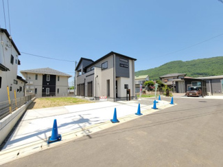 【外観】 | 甲府市羽黒町 新築全3棟 2号棟 オール電化 敷地78坪