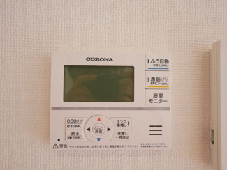 【発電・温水設備】 | 甲府市羽黒町 新築全3棟 2号棟 オール電化 敷地78坪 | エコキュートコントローラー