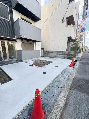 URBANCOURT茨木春日の駐車場