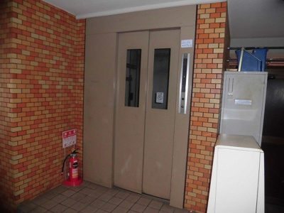 【その他共用部分】 | ベルメゾン南江口 | エレベーター付きの物件です。