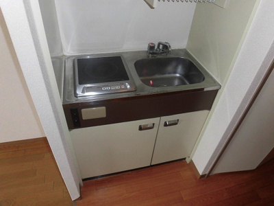 【キッチン】 | ベルメゾン南江口 | ＩＨコンロ付きのキッチンです。