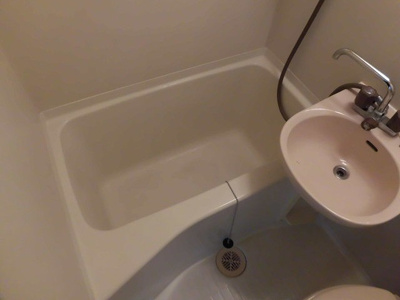 【浴室】 | ベルメゾン南江口 | 綺麗なお風呂です。