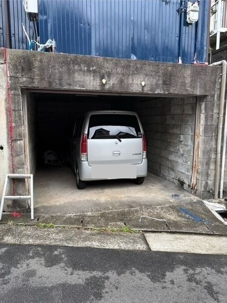 大高鷲津戸建ての駐車場