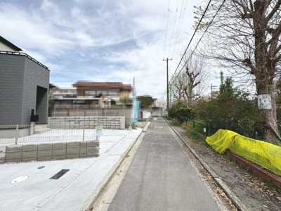 【前面道路含む現地写真】 | 並松町　新築分譲住宅　全２区画