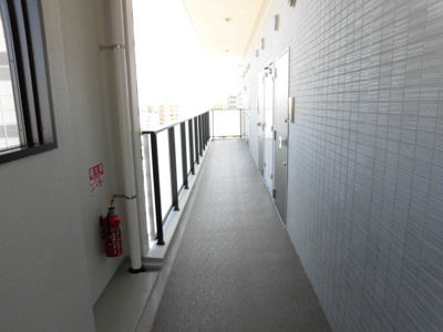 【その他共用部分】 | ファーストステージ北大阪レジデンス | 共用廊下です