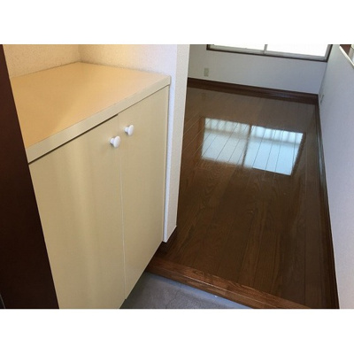 【玄関】 | ガーデンテラスＩＮＡ | 玄関