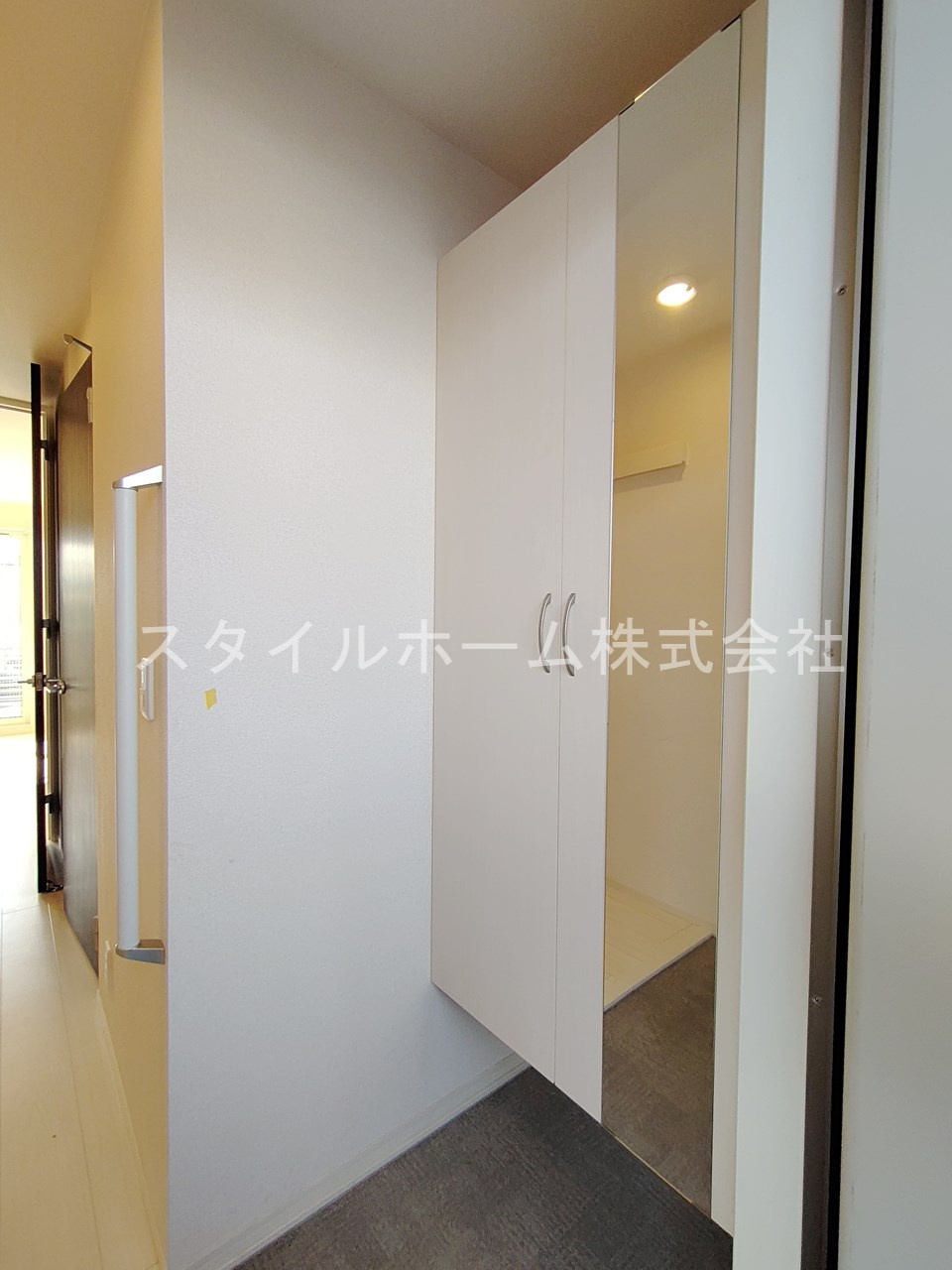 ル　ブレの玄関|別部屋写真です。