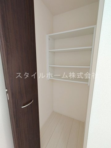 ル　ブレの収納|別部屋写真です。