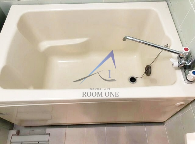 越中島三丁目ハイツ１号棟の浴室|お風呂です。