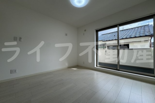 クリエオーレ大蓮東Ⅰの居間・リビング|こちらの居間で趣味の時間をお楽しみください