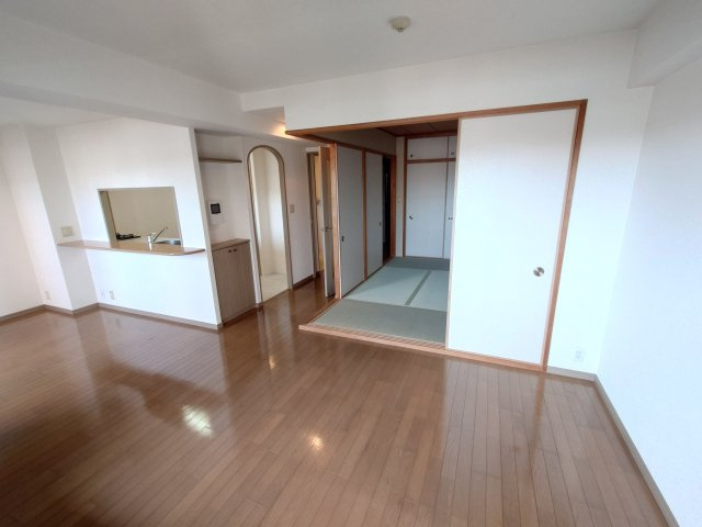 本山アーバンライフの居間・リビング