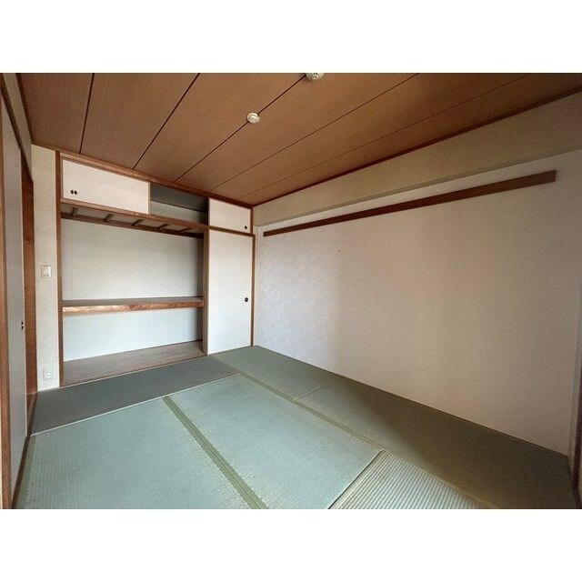 本山アーバンライフの居間・リビング