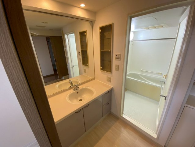 本山アーバンライフの洗面所