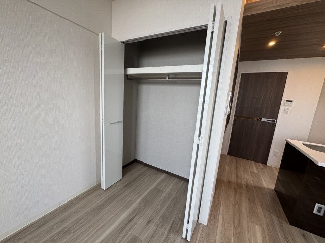 豊中市岡上の町１丁目の賃貸マンションの収納