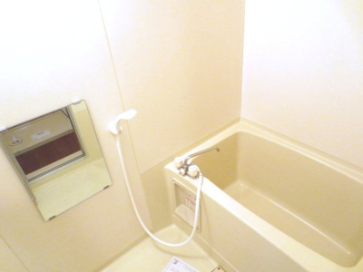 【浴室】 | グリーンリバー泉台Ａ | お風呂で日々の疲れを落としましょう