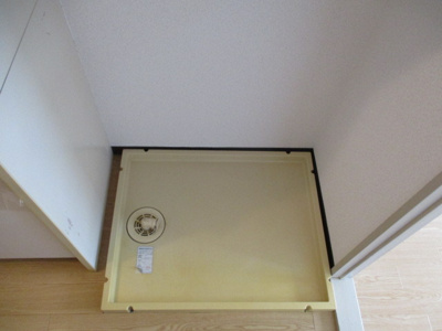 【設備】 | ラ・ペンテ | 室内洗濯機置場です